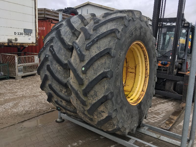 Pirelli 650/85R38 TM900 - Räder + Reifen + Felgen - Rad