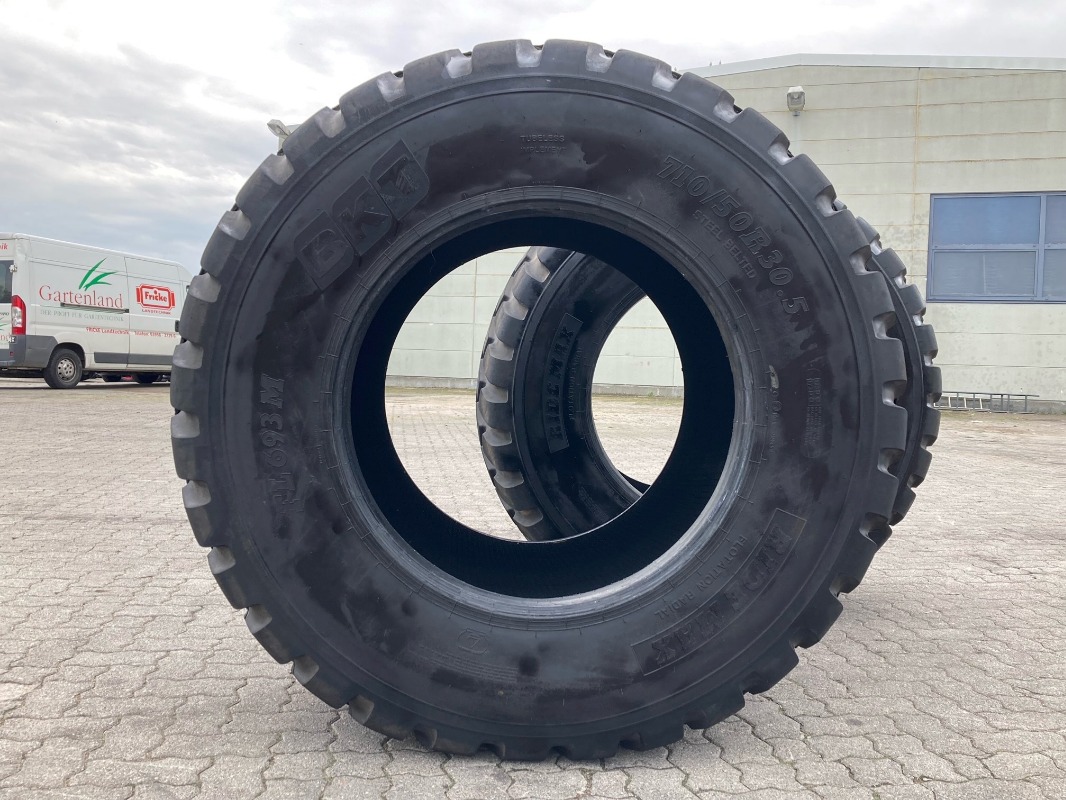 BKT 710/50 R30.5 FL693M - Wheels/Tires/Rims - Tyres