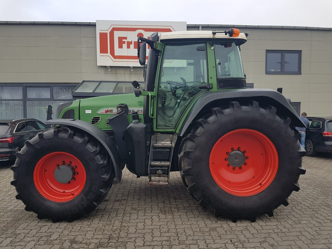 Fendt 818 Vario TMS - Tractor