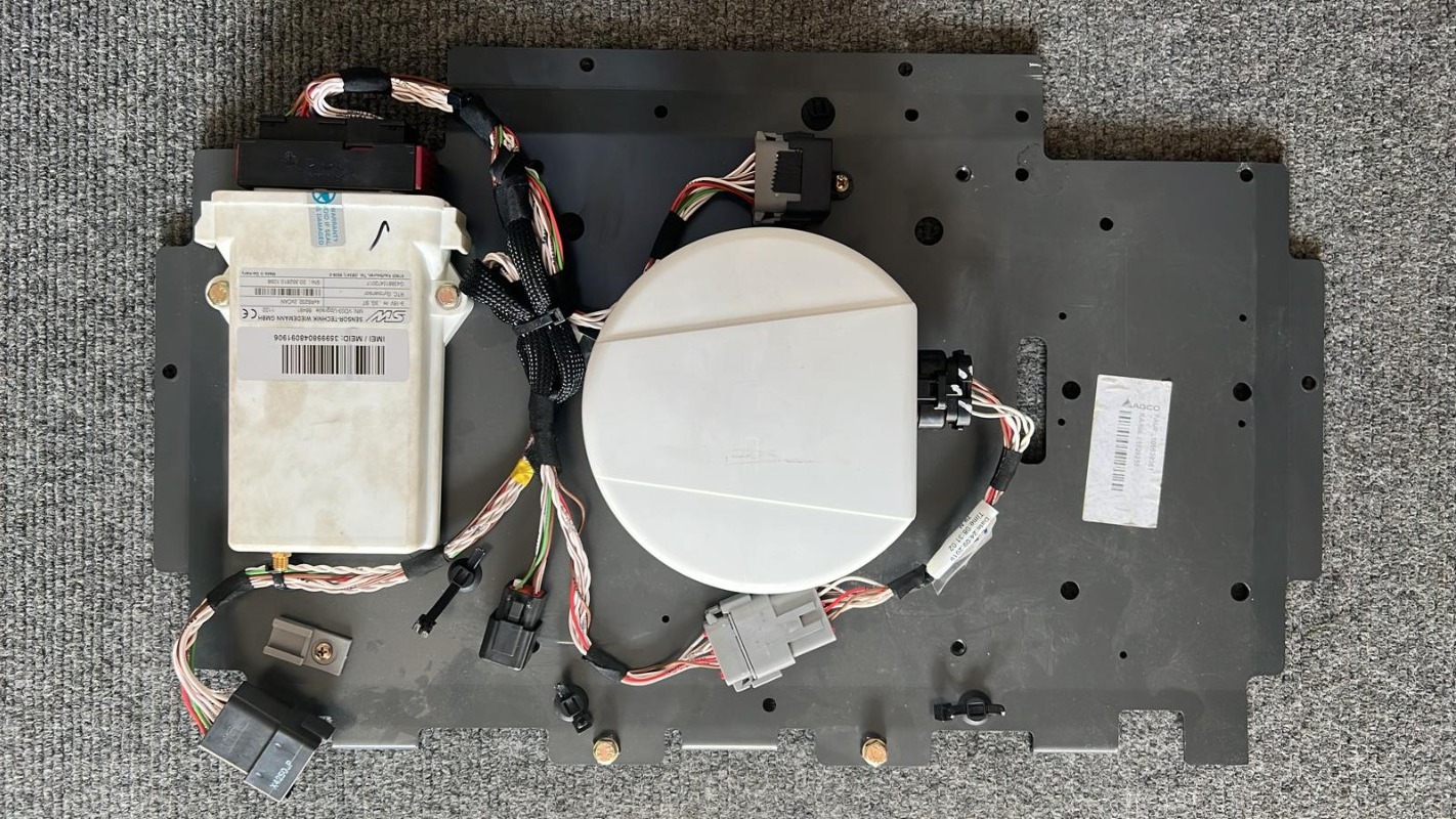 Fendt Novatel Egnos - precision farming - Parallel driving system