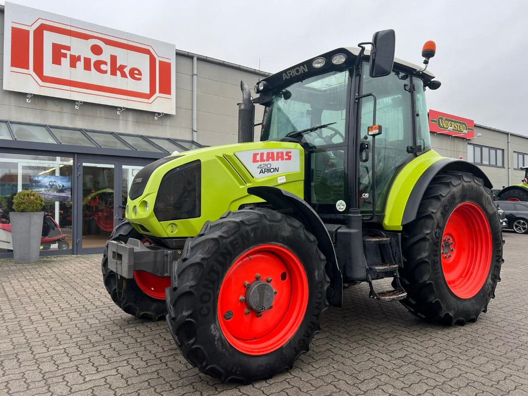 CLAAS Arion 420 CIS - Tractor