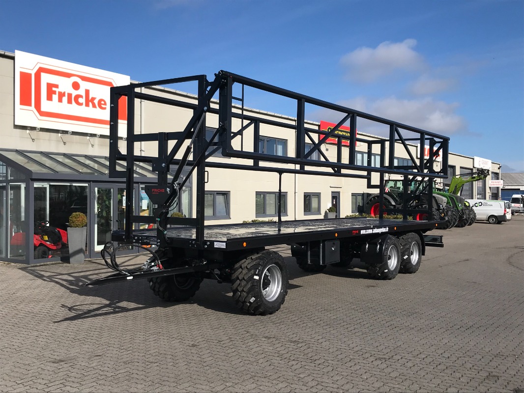 Conow BTW V9 24 to. *TIEFSCHWARZ!* - Transporttechnik - Ballensammelwagen