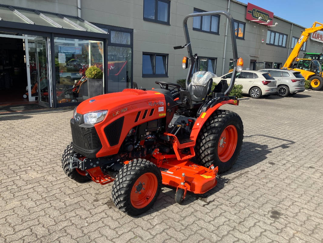 Kubota LX 351 - Garden technology + municipal technology - Municipal tractor
