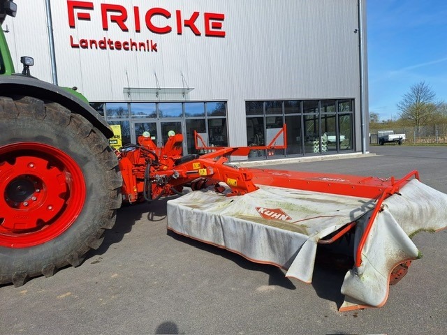 Kuhn FC 883 FF Lift Control - Technologia zbioru użytków zielonych i pasz - Młyn
