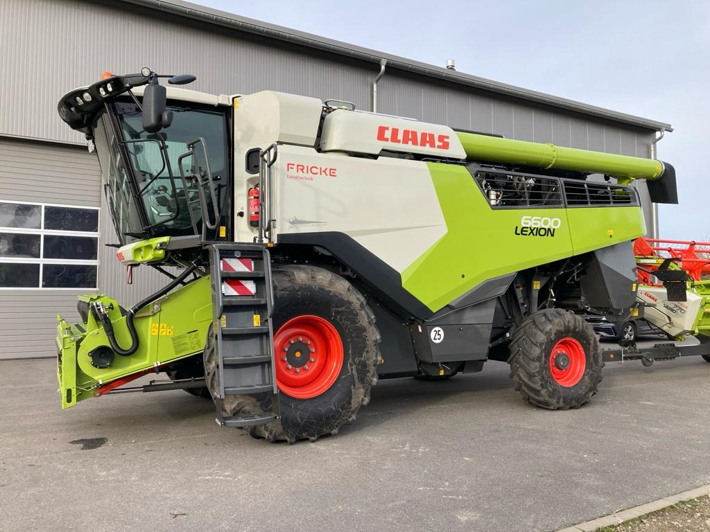 CLAAS Lexion 6600 m. Vario 770 **AKTIONSPREIS!** - Combine harvester
