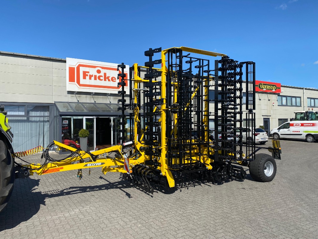 Bednar Swifter SO 8000 F - Bodenbearbeitungsgerät - Saatbettkombination/Eggenkombination