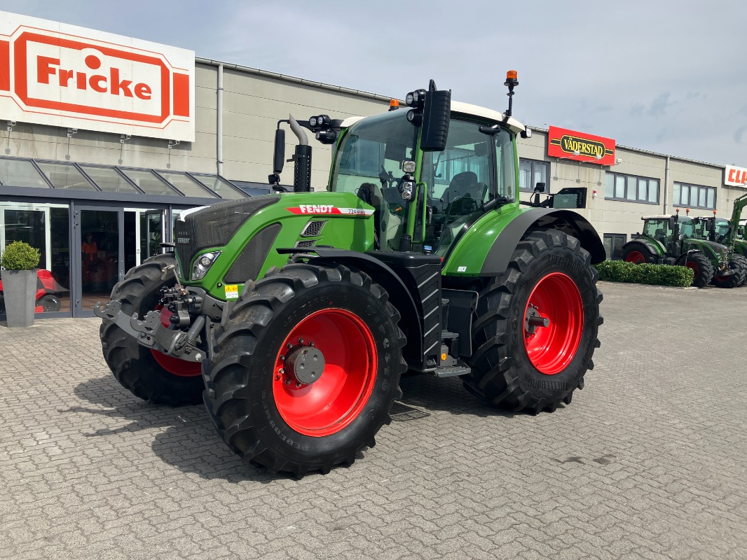 Fendt 724 Vario Gen.6 Profi Plus Sett.2 - Ciągnik