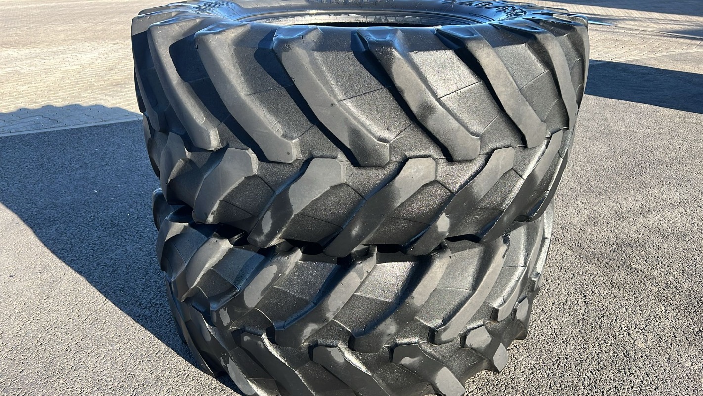 Pirelli 540/65 R28 TM800 - Räder/Reifen/Felgen - Reifen