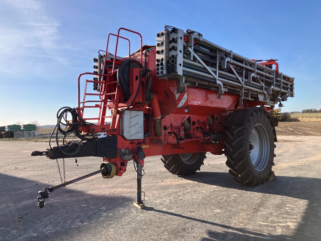 Rauch Aero AGT 6036 - Düngung/Pflanzenschutztechnik/Pflege - Düngerstreuer