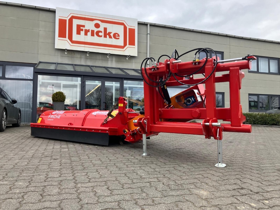 Dücker USM 26 - Tecnología para jardines + tecnología municipal - Mulcher