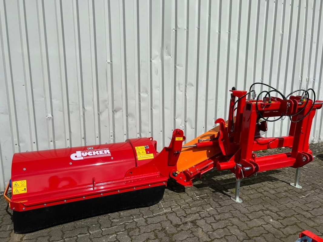 Dücker Uni-Seitenmäher USM 15 - Tecnología para jardines + tecnología municipal - Mulcher