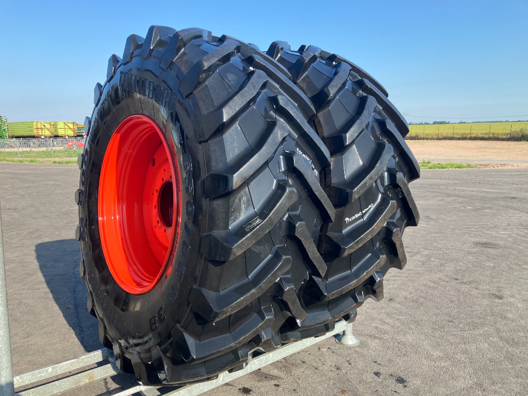 Trelleborg 650/85 R38 TM 900 HighPower - Räder + Reifen + Felgen - Komplettradsatz