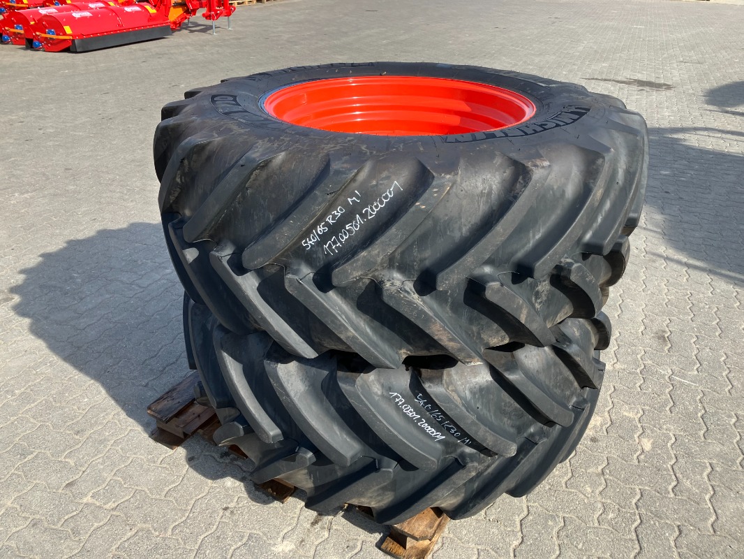 Michelin 540/65 R30 Multibib 143D - Räder + Reifen + Felgen - Komplettradsatz