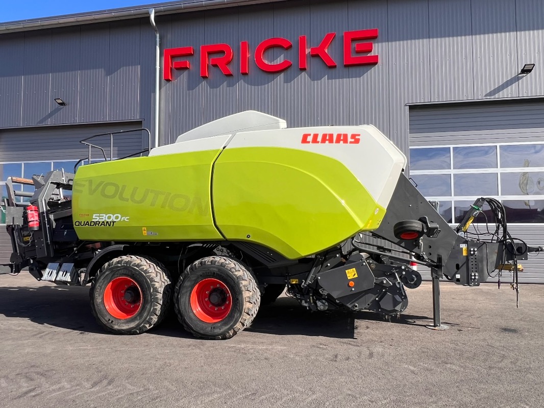 CLAAS Quadrant 5300 FC Evolution - Appuyez sur - Grande presse d'emballage