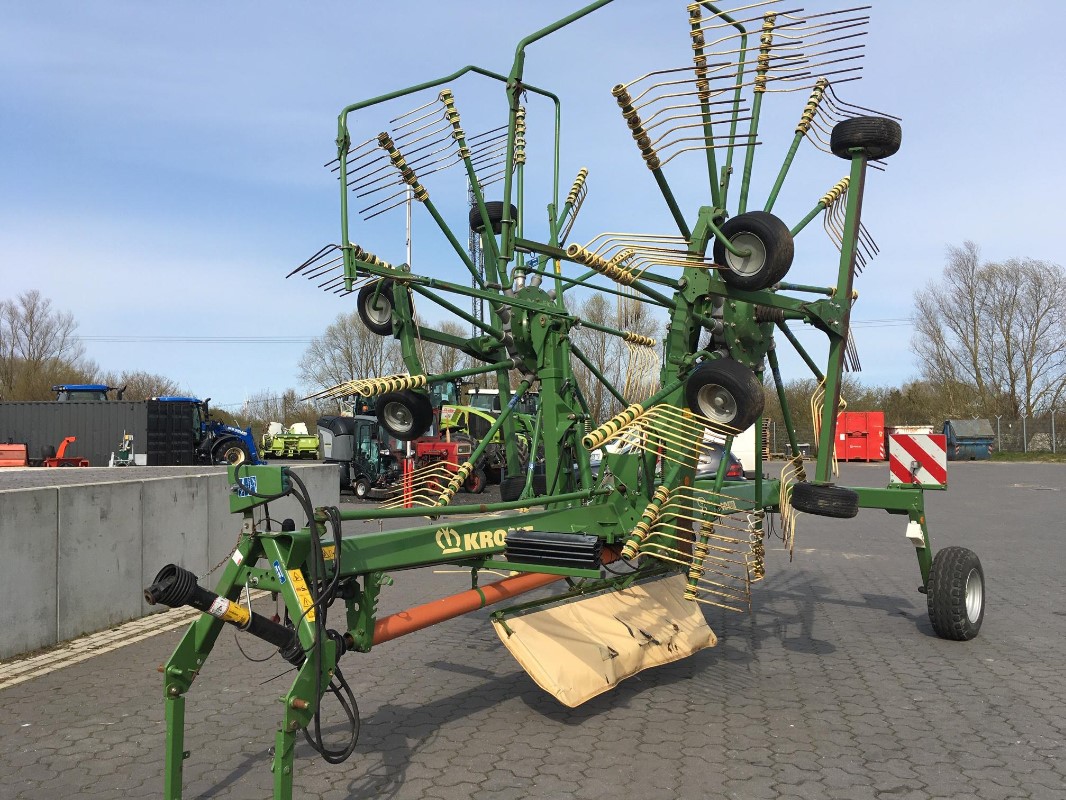 Krone Swadro 900 - Grassland technology + Forage harvesting technology - Rake