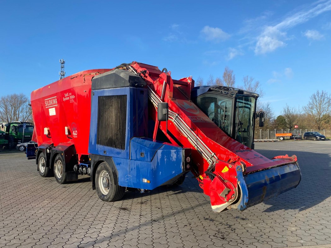 Siloking Selfline 4.0 System 1000+ 3225-32 V - Fütterungstechnik - Selbstfahrer Futtermischwagen