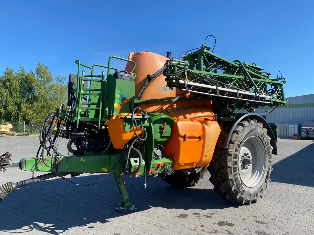 Amazone UX 5200 - 30m - Düngung/Pflanzenschutztechnik/Pflege - Anhängespritze