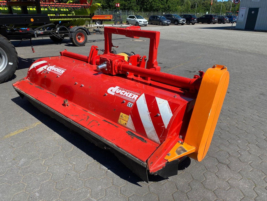 Dücker UM27 F - Gartentechnik + Kommunaltechnik - Mulcher
