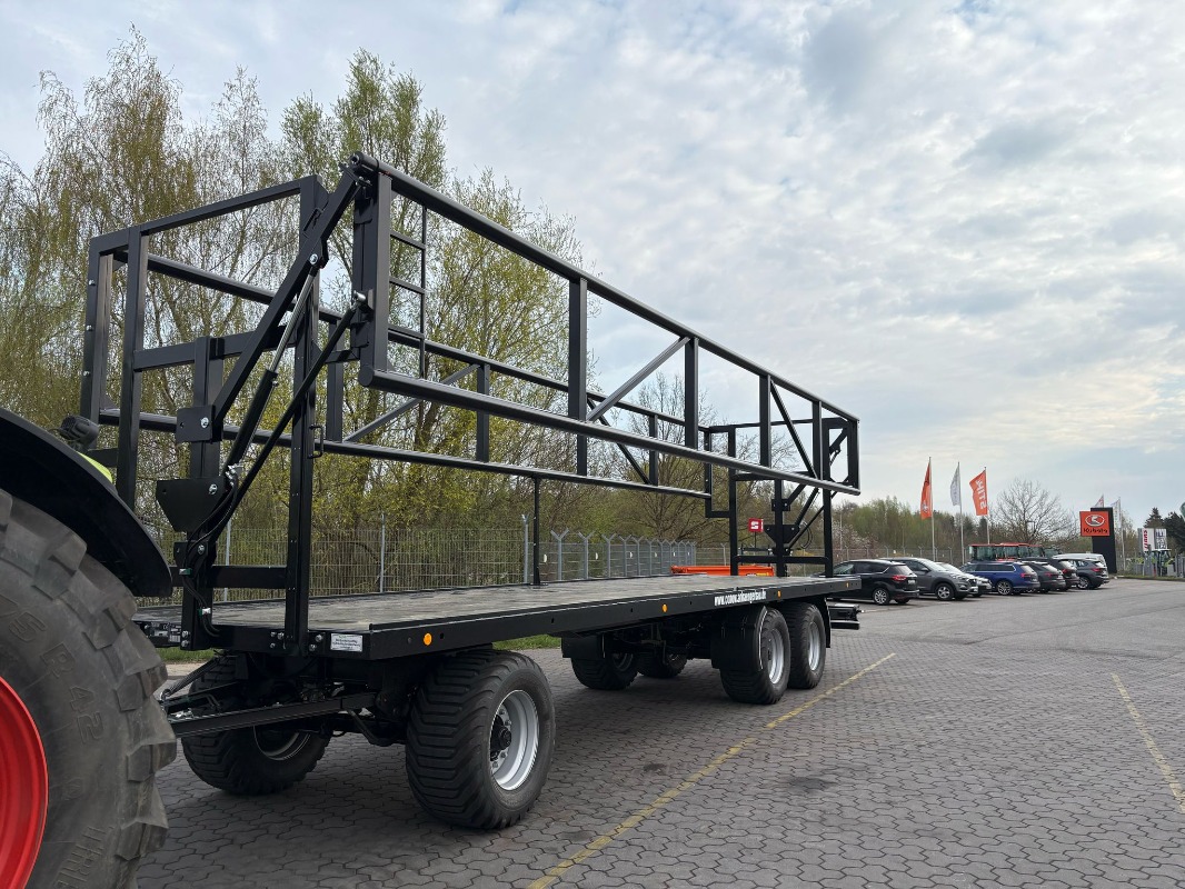 Conow BTW V9 Ballenwagen - Transporttechnik - Ballensammelwagen