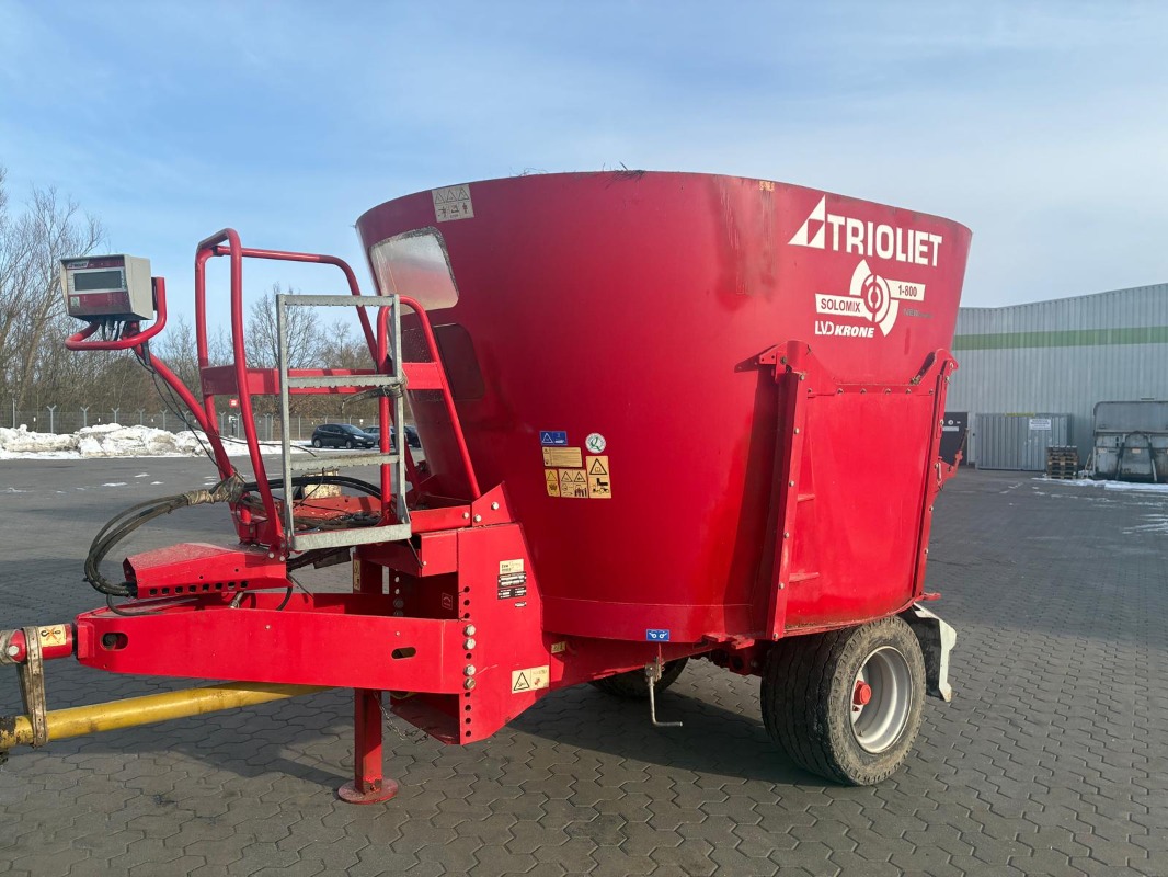 Trioliet Solomix 1-800 ZK - Fütterungstechnik - Futtermischwagen