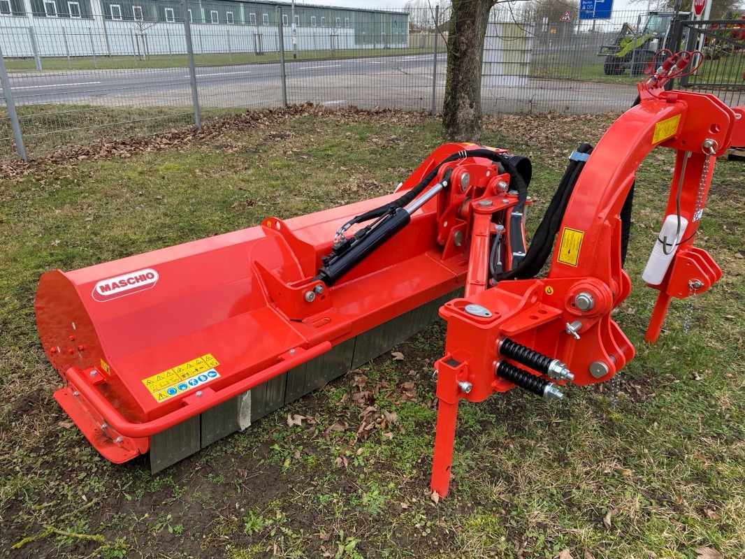 Maschio Giraffa XXL 210 SE mit HD-Rotor - Tecnología para jardines + tecnología municipal - Mulcher