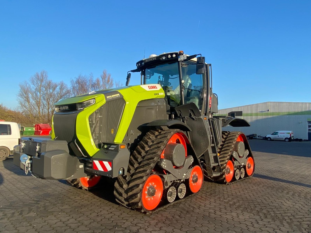 CLAAS Xerion 12.650 Terra Trac + GPS RTK - Traktor - Raupentraktor