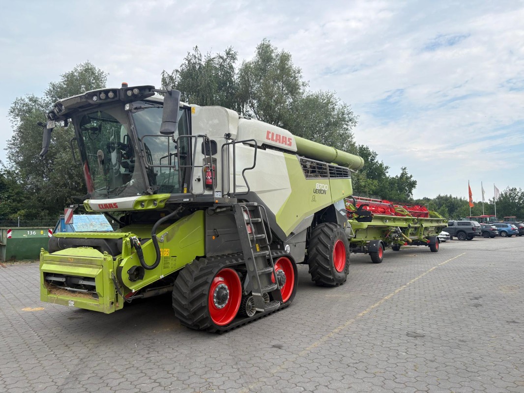 CLAAS LEXION 8700 TT *DEMO* mit Convio 1230 - Combinez