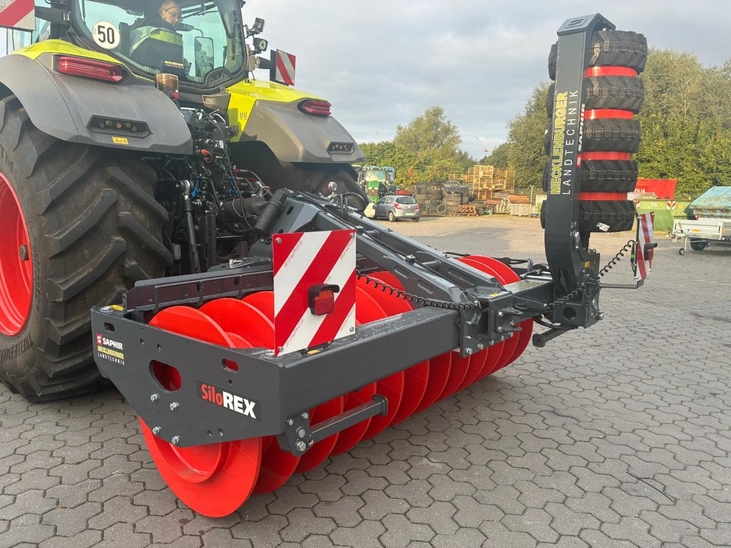 Saphir Silorex Silagewalze SW 30 H mit Kantenverdichter - Walze - Sonstiges