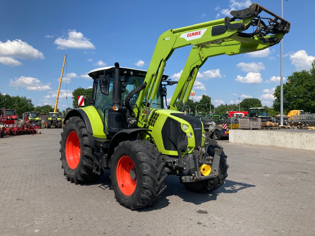 CLAAS Arion 550 CIS - Tractor