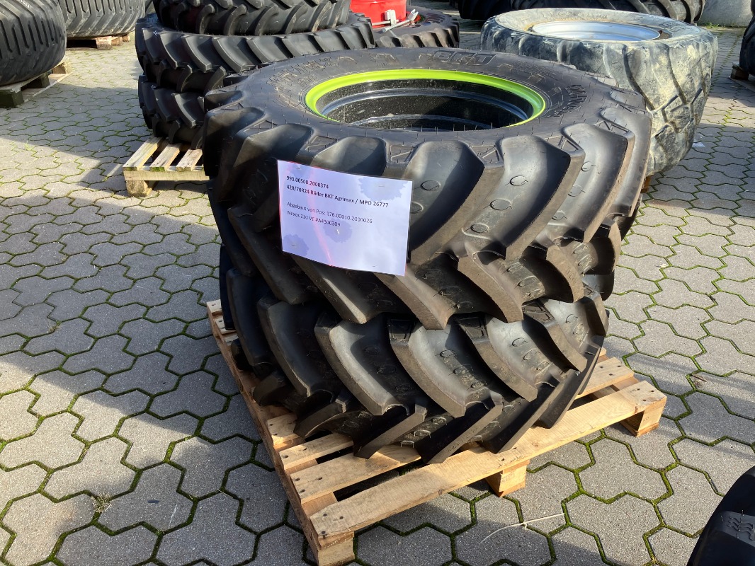 BKT 420/70R24 - Wheels + Tires + Rims - Complete wheel set