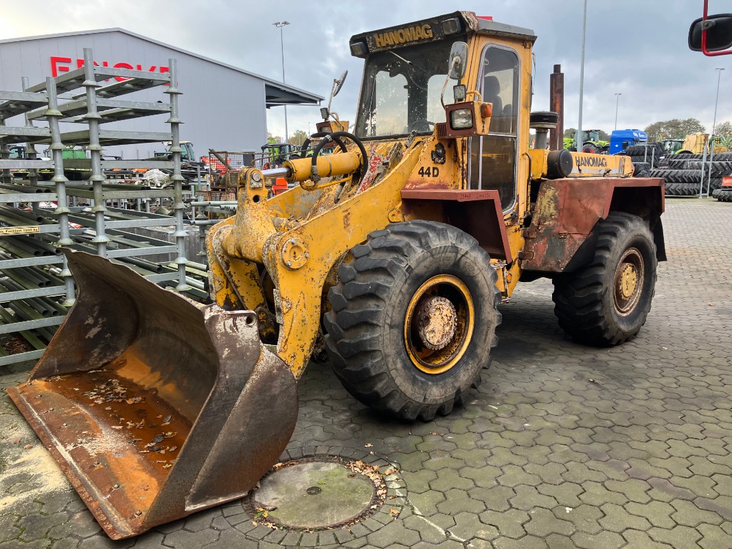 Hanomag 44D - Excavator + Loader - Wheel loader