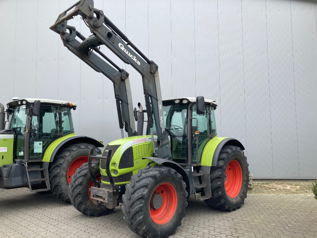 CLAAS Ares 657 ATZ - Tractor