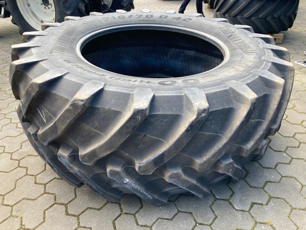 Trelleborg 1 X TM900 710/70R42 - Wheels/Tires/Rims - Tyres