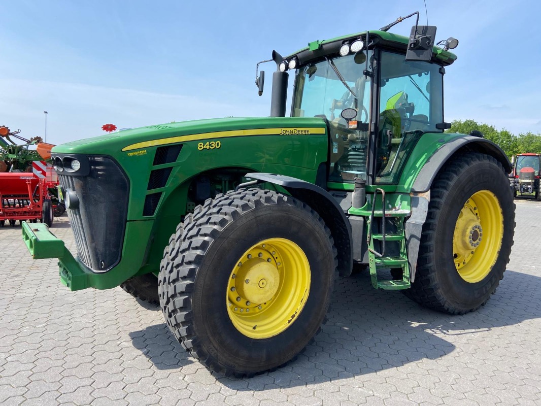 John Deere 8430 Autopower - Ciągnik
