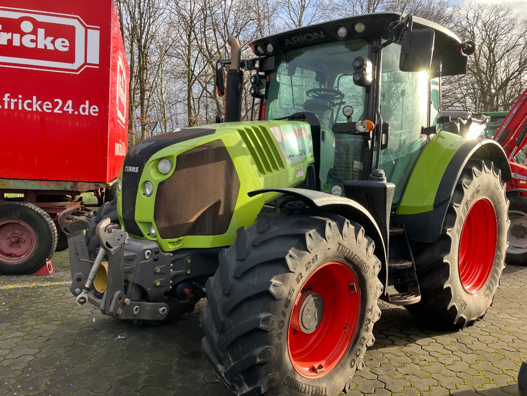 CLAAS Arion 550 CIS Hexashift - Tracteur