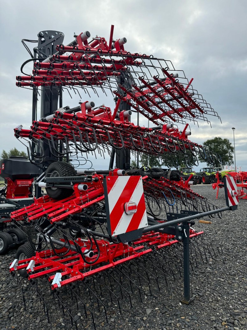 Saphir Weedstar 1200 Ackerstriegel - Grassland technology + Forage harvesting technology - Currycomb