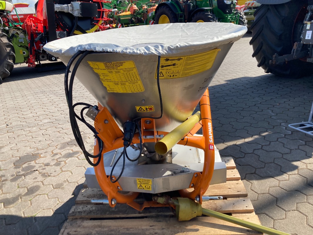 Saphir Salzstreuer - Gartentechnik + Kommunaltechnik - Sandstreuer + Salzstreuer