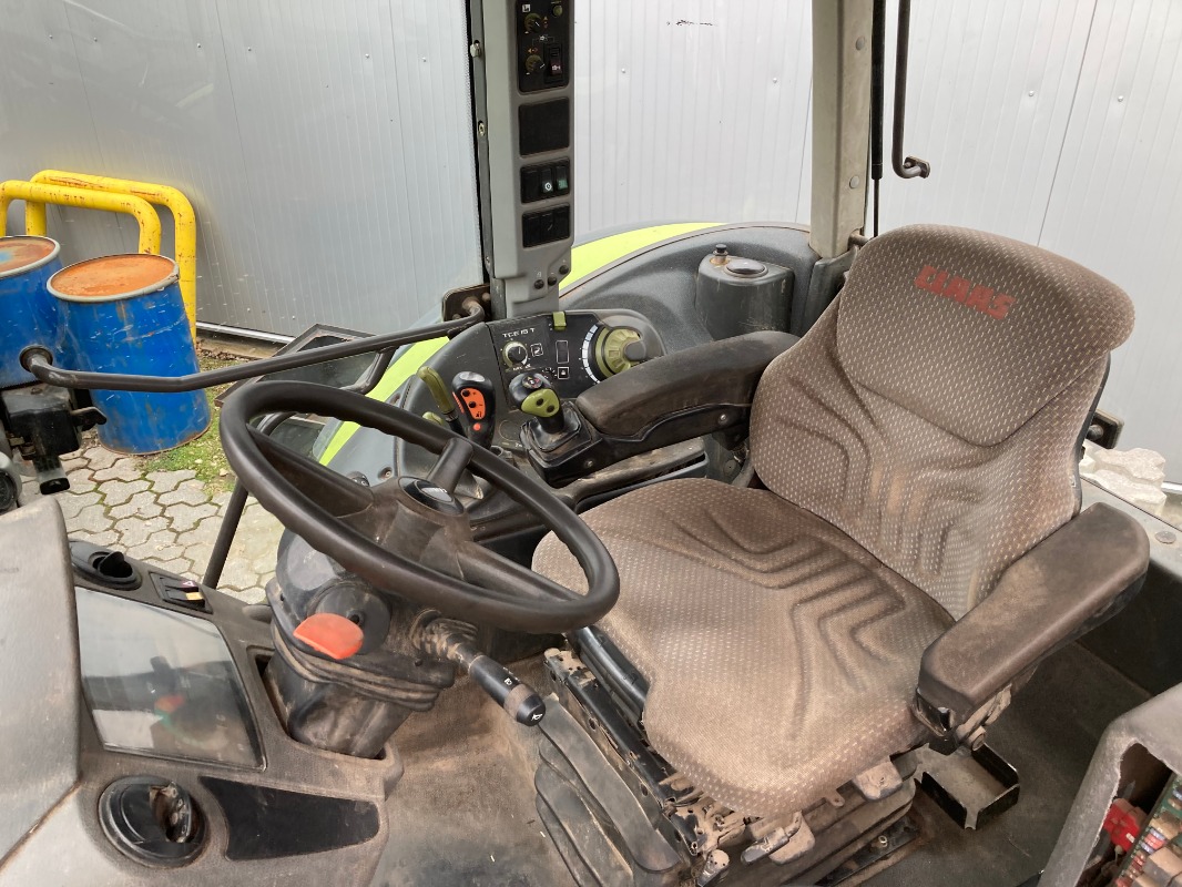 CLAAS Ares 657 ATZ - Tracteur