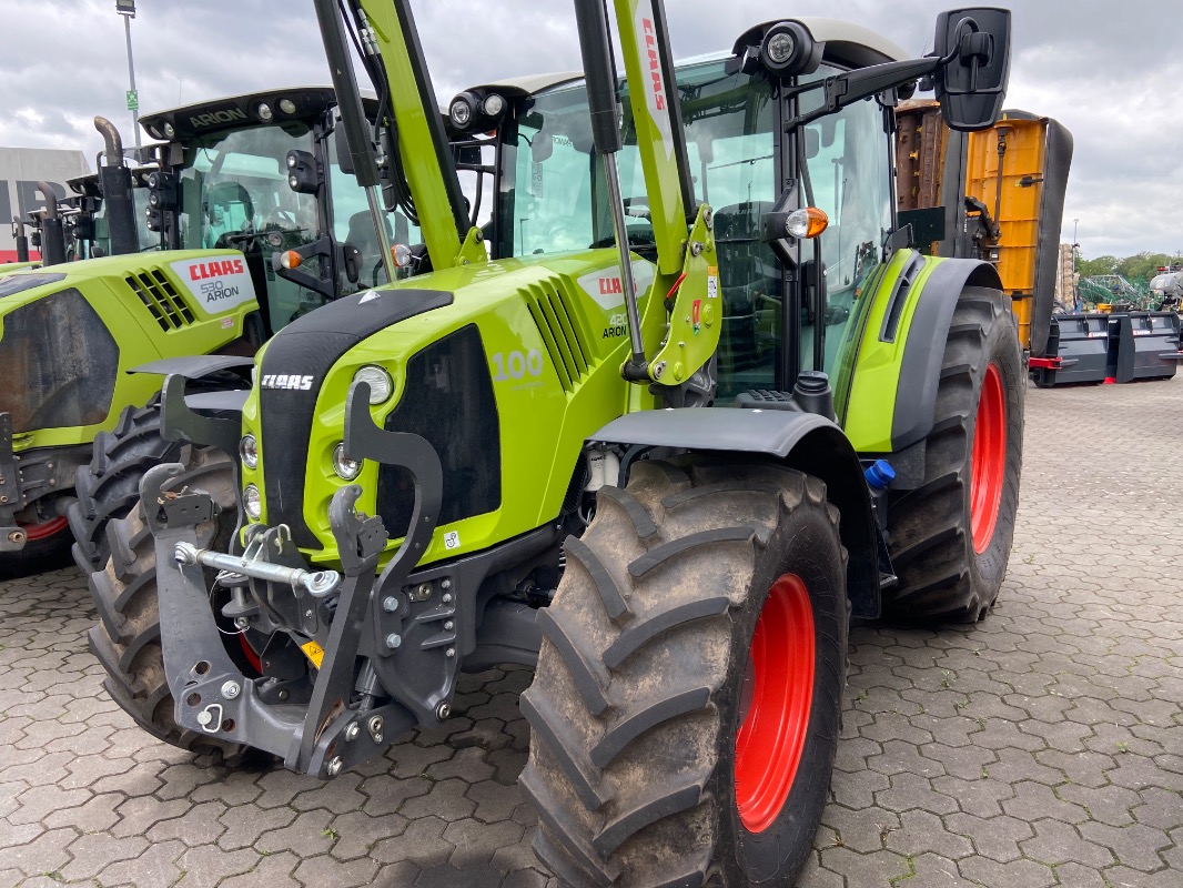CLAAS Arion 420 Advanced - Tractor