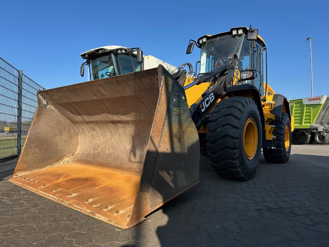 JCB 427 HT - Bagger + Lader - Radlader