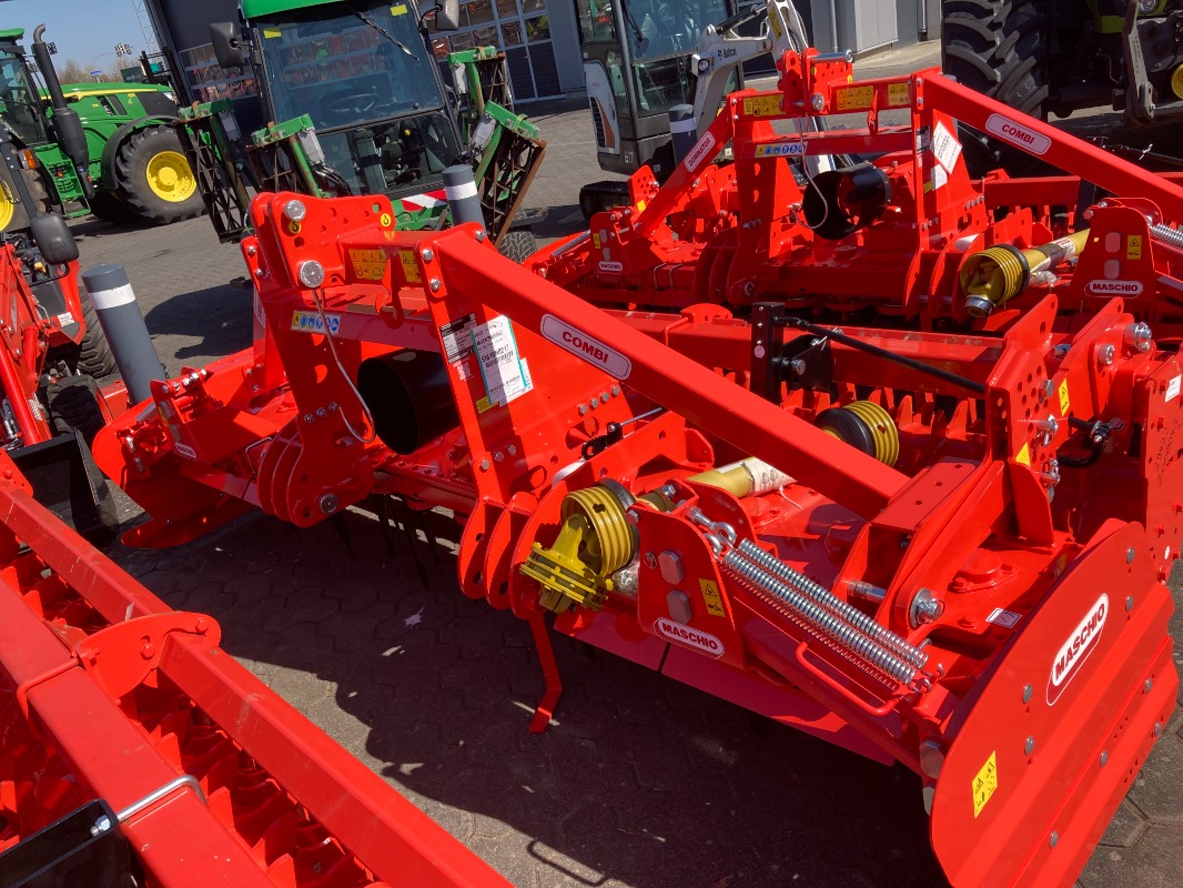 Maschio DM-Classic 3000 inkl Zahnpackerwalze - Soil cultivation crop - Rotary harrow