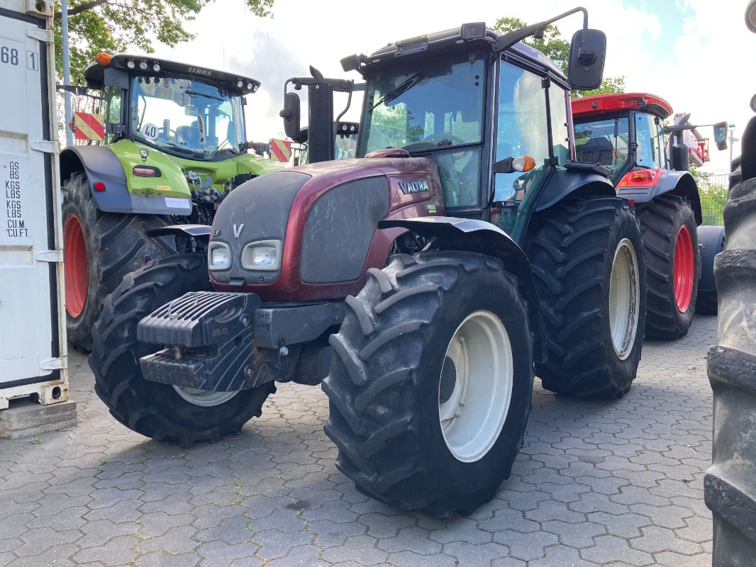 Valtra A93 Hi Tech - Traktor