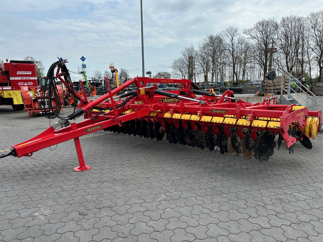 Väderstad Carrier 625 XL - Outils de travail du sol - Herse à disques