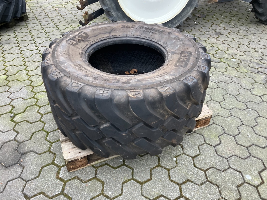 BKT 560/60 R22.5 FL 630 1 Stück - Räder/Reifen/Felgen - Reifen