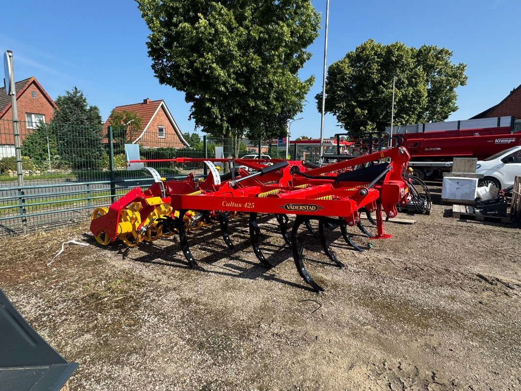 Väderstad Cultus 425 - Soil cultivation crop - Cultivator