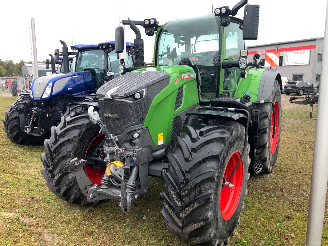Fendt 724 Vario Gen7 Profi Plus - Ciągnik