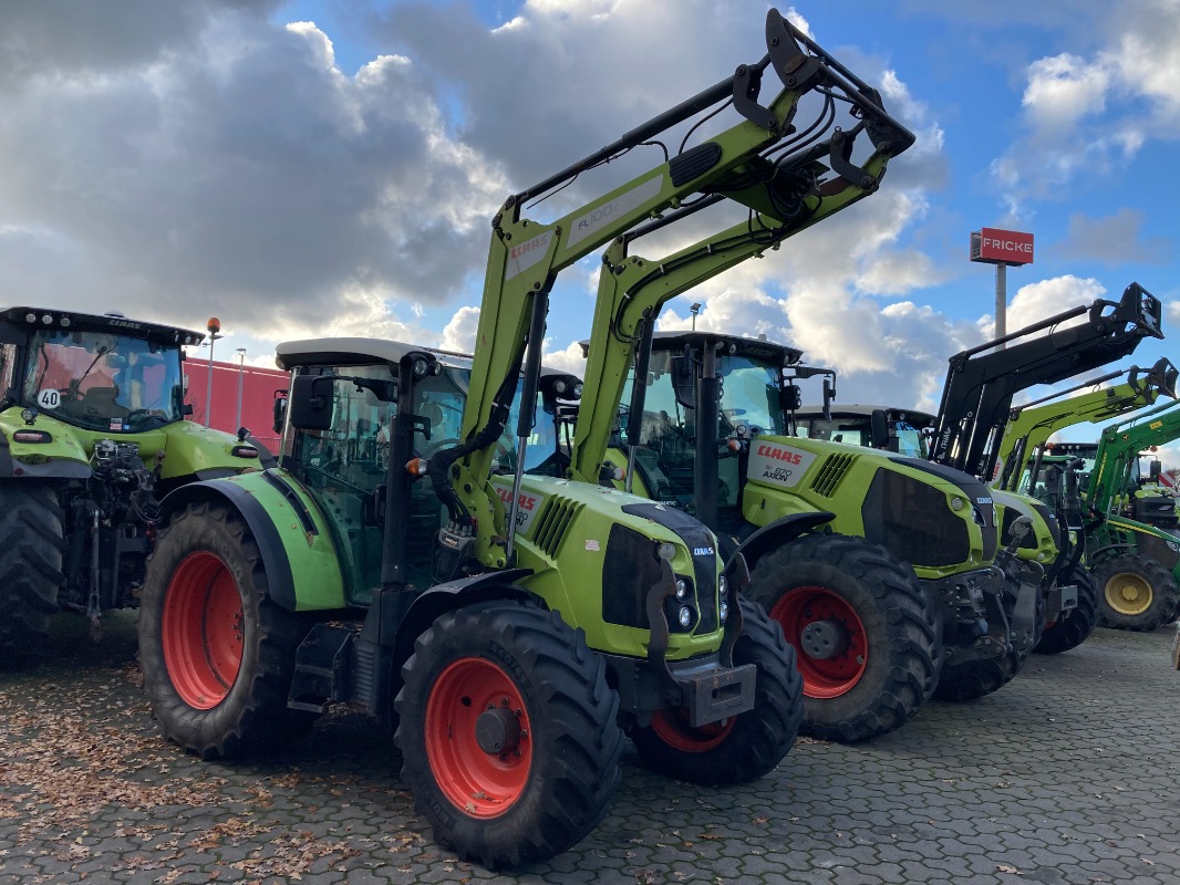 CLAAS Arion 440 Panoramic CIS - Traktor