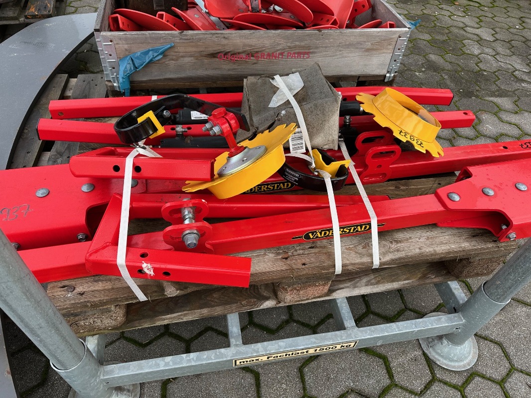 Väderstad 2 Spuranreisser - Aussaattechnik - Drillmaschine