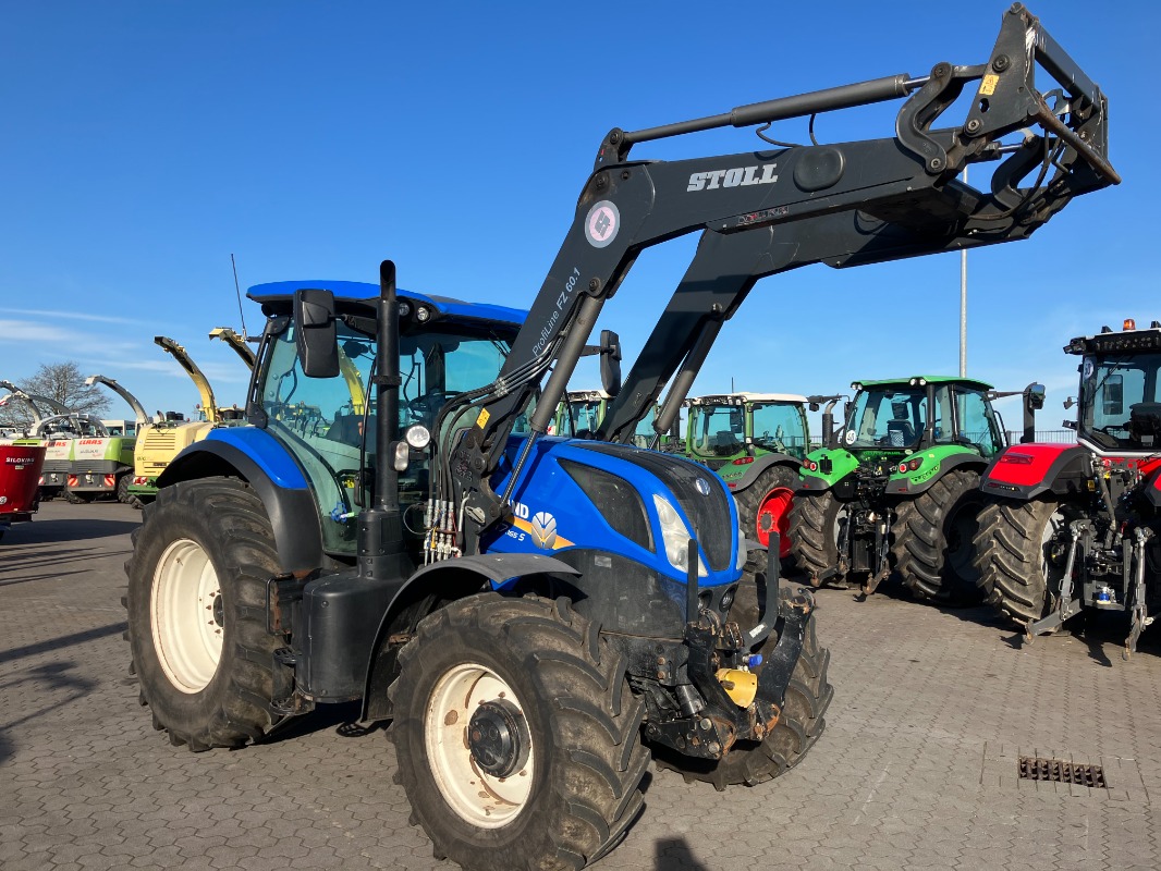 New Holland T 7.165 S Range Command - Traktor