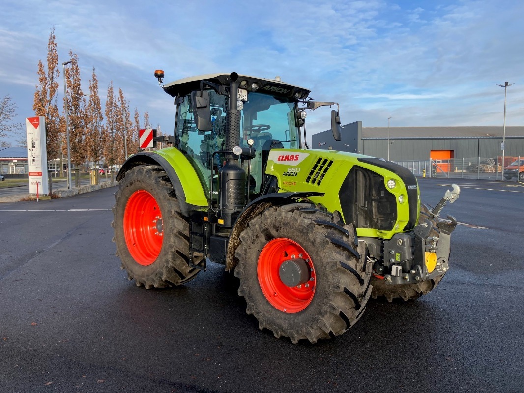 CLAAS Arion 660 Cmatic Cebis - Tracteur